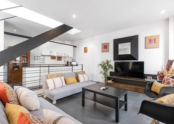 Lovelyloft Castillo *